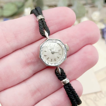 Vintage Longines Ladies Wrist Watch in 14K Gold