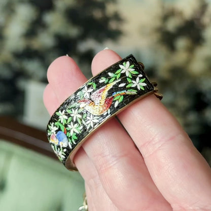 Vintage MicroMosaic Bird Inlay Bracelet in Gold Tone Metal - Costume