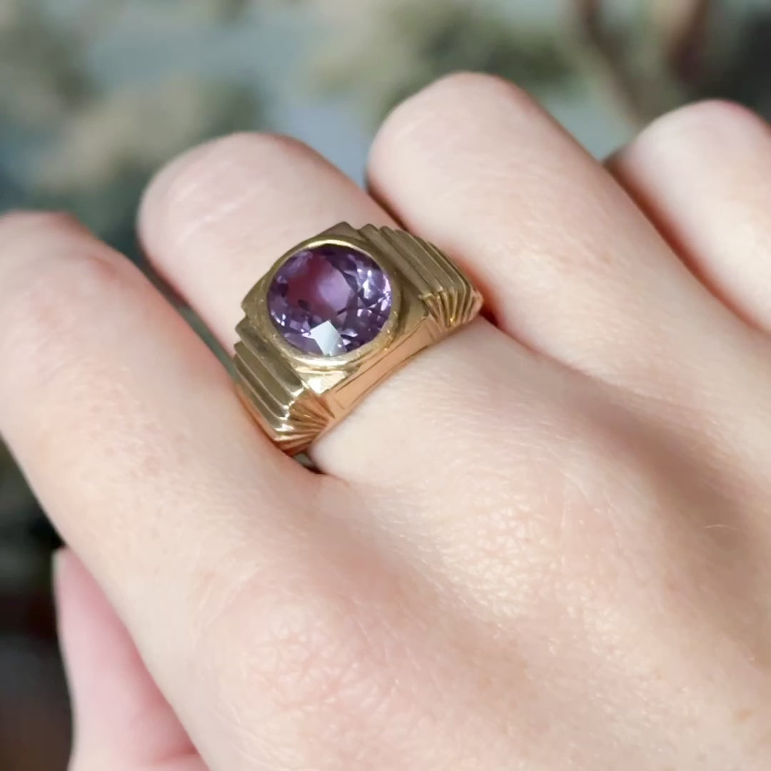 Mid-Century Lab-Created Color Change Sapphire Ring in 10K Yellow Gold — view 12 of 12