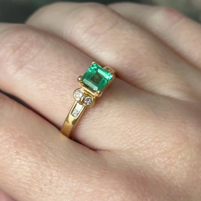 Emerald and Diamond Ring in 18K Gold