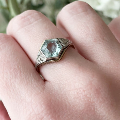 Art Deco Hexagonal Aquamarine Ring in Gold & Platinum
