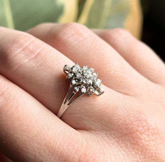 Vintage 90's diamond cocktail ring in 14K White Gold