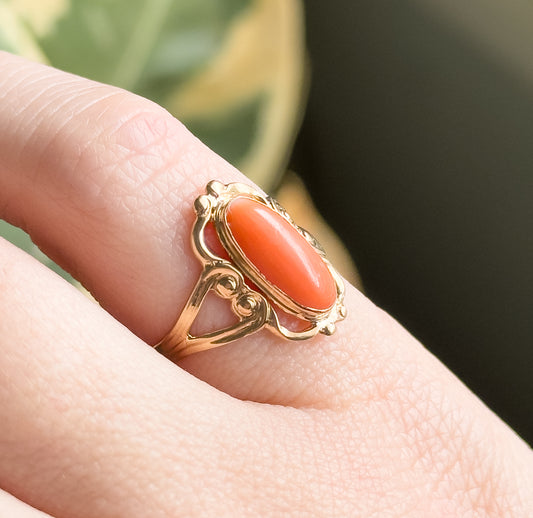Mid-Century Coral Cabochon Ring in Gold